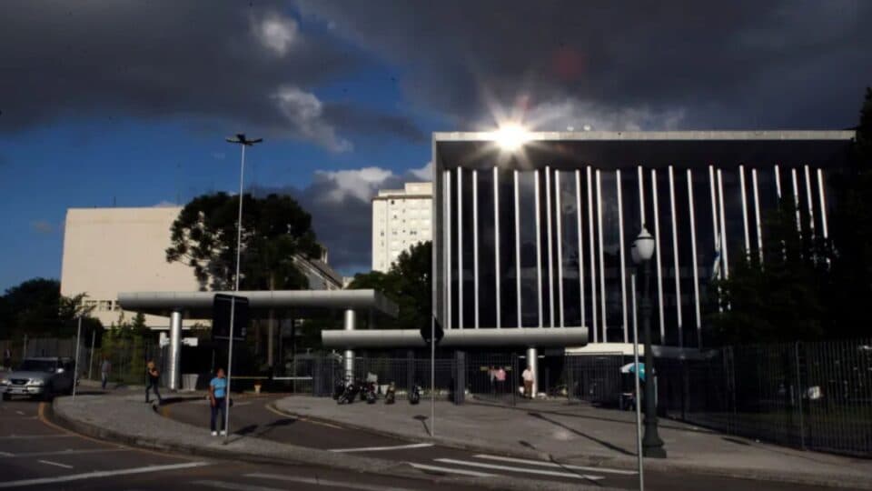 PL e PSD elegem as maiores bancadas da Assembleia do Paraná