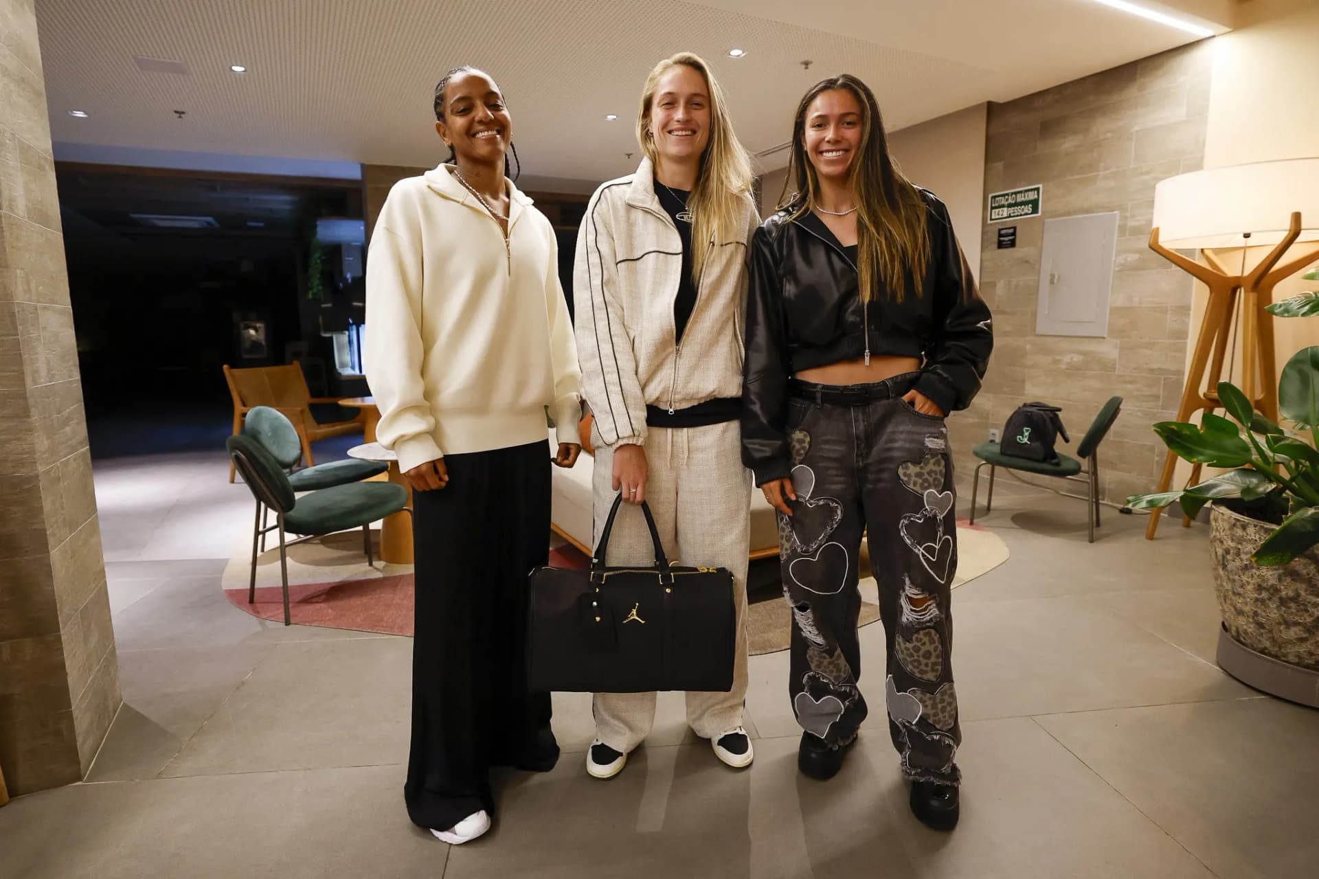 Seleção Brasileira se apresenta em Porto Alegre para amistosos