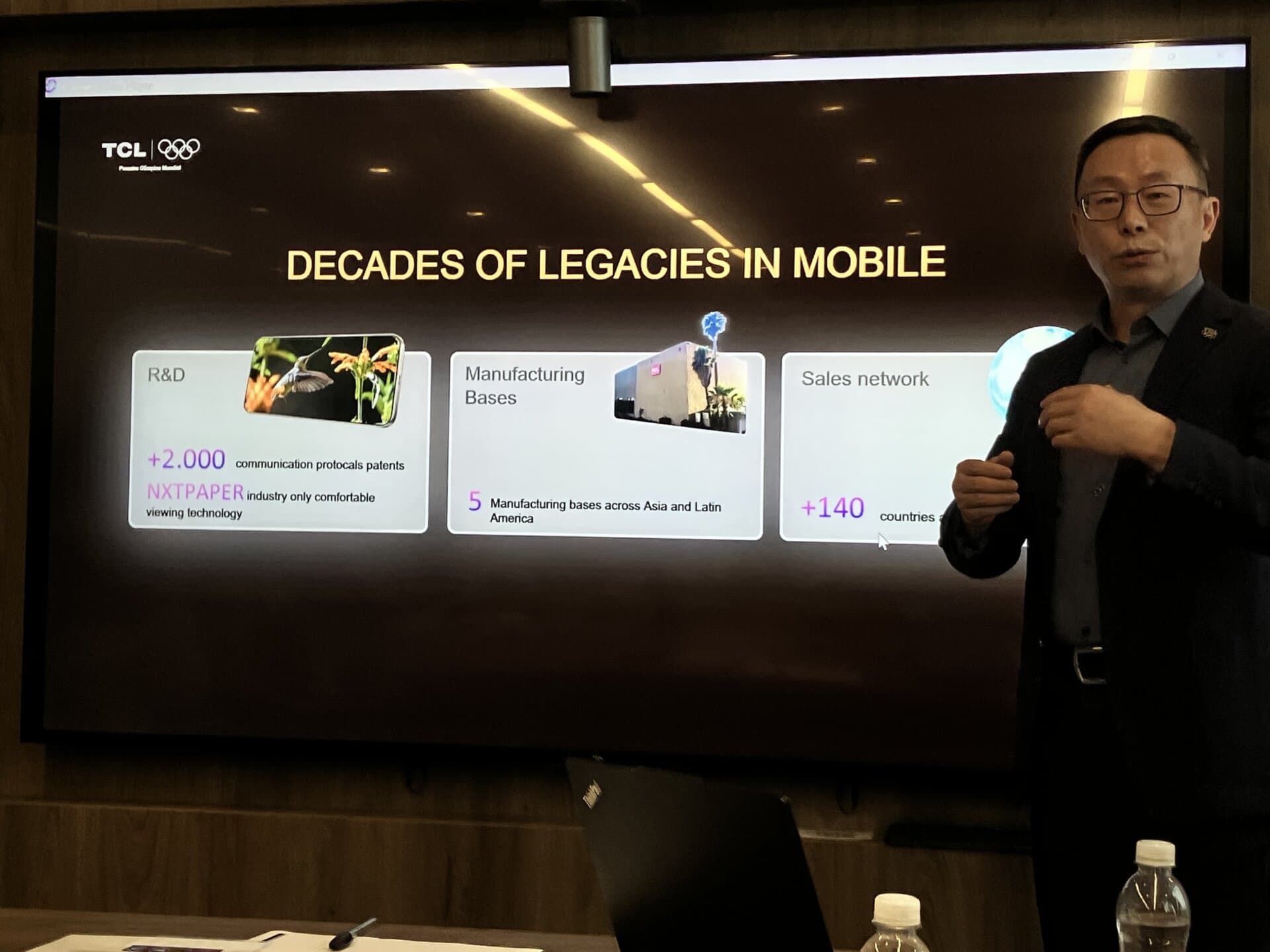 TCL apresenta plano plurianual para mobile no Brasil