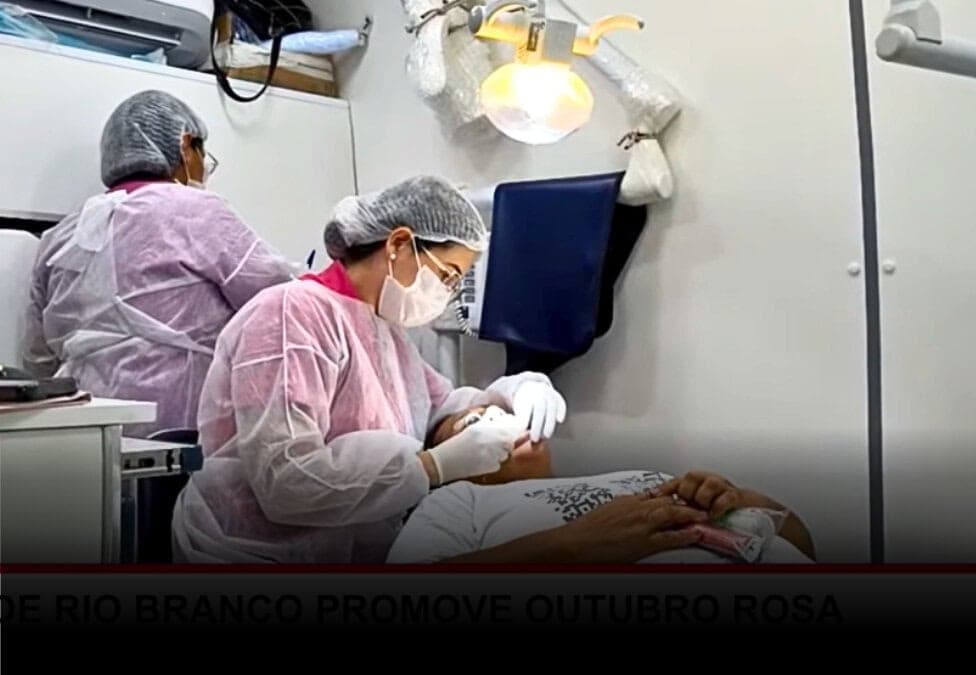 Prefeitura soma mais de 300 atendimentos odontológicos na Praça da Revolução