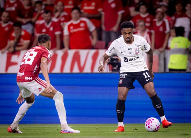 Atacante do Corinthians volta a ser acionado depois de mais de cinco meses afastado por lesões