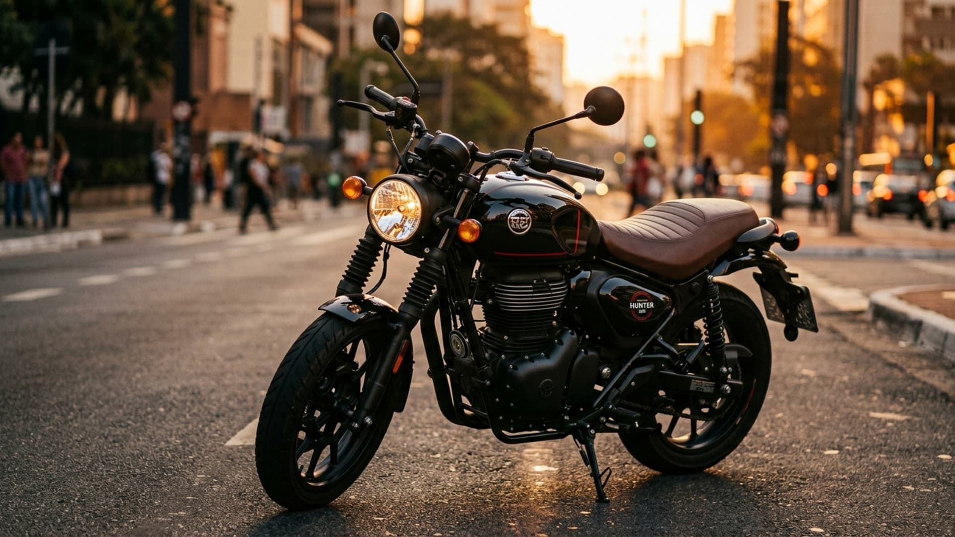 Visual clássico esconde motor de 349 cc, torque máximo já a 4.000 rpm e banco a 790 mm em uma moto pensada muito mais para cidade que para velocidade final