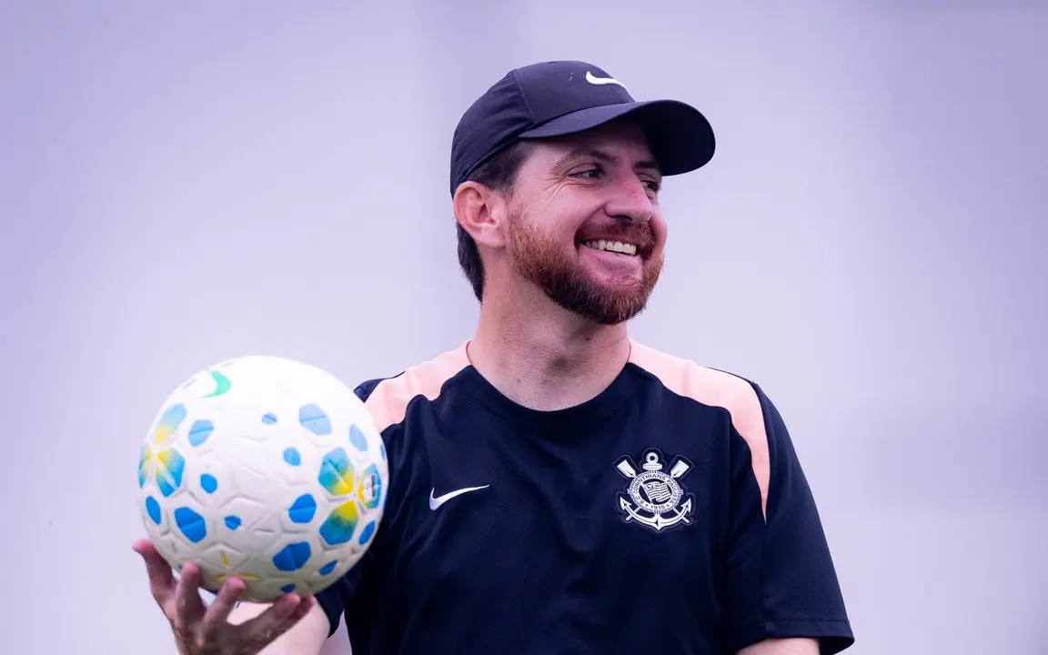 William Batista se pronuncia após assumir o Corinthians