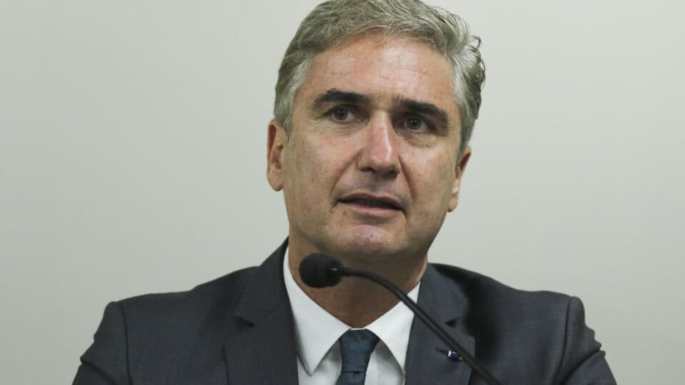 Itamaraty confirma apoio de embaixada a amiga de Lulinha em mudança para a Espanha