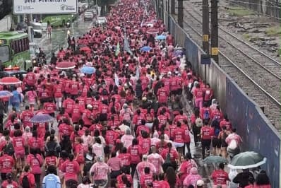 Corrida e caminhada Pink Day reúne mais de 20 mil em Duque de Caxias