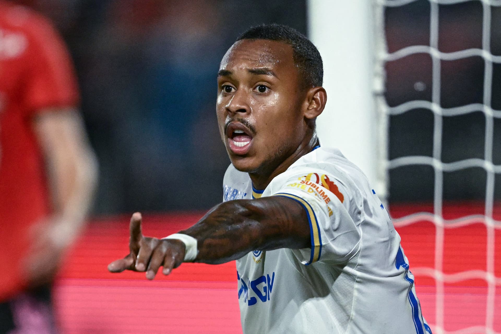 Igor Paixão confirma sondagem do Flamengo e admite: 'Sonho de criança'