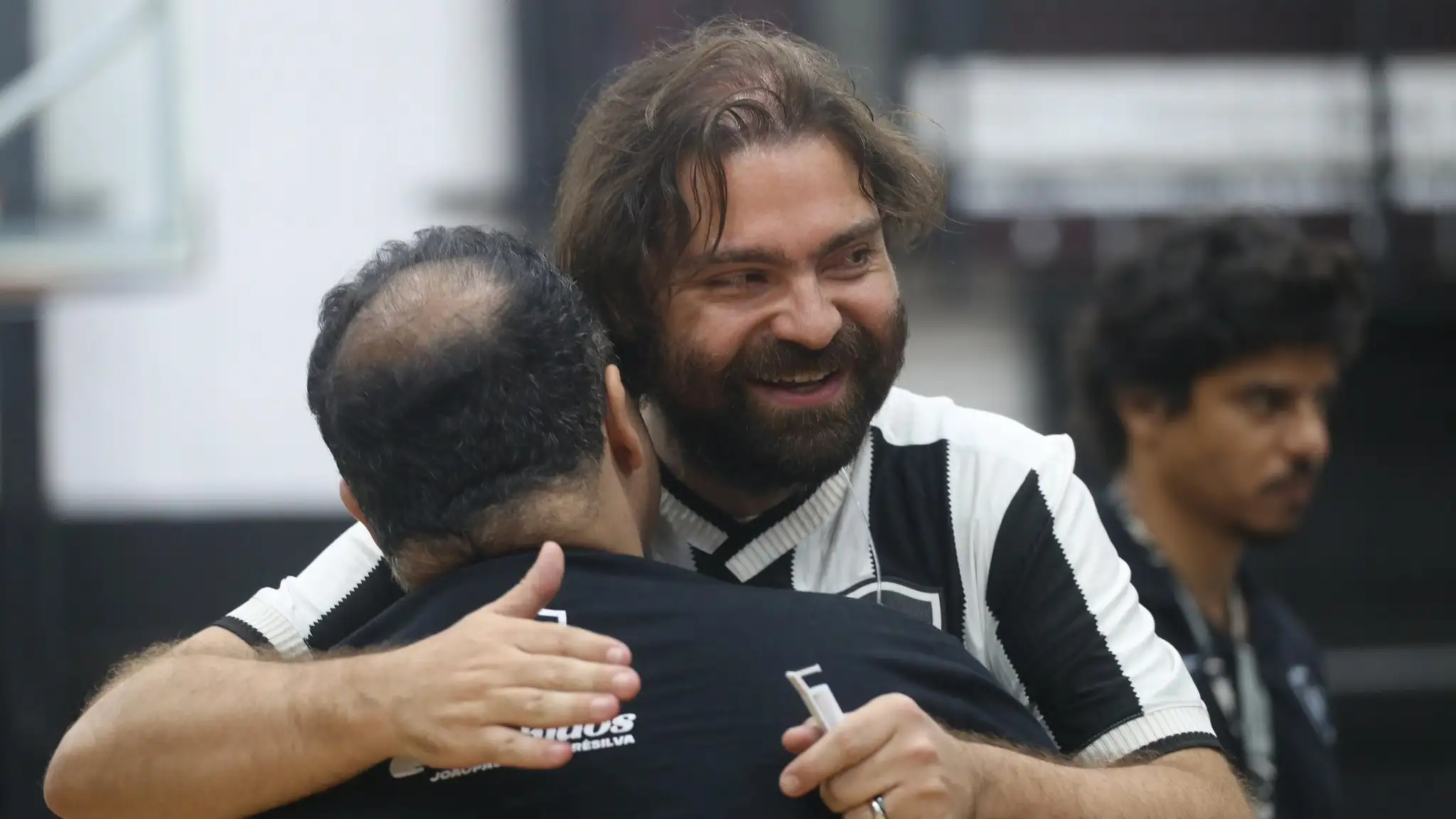 Presidente do Botafogo não garante que Vasco poderá usar Nilton Santos