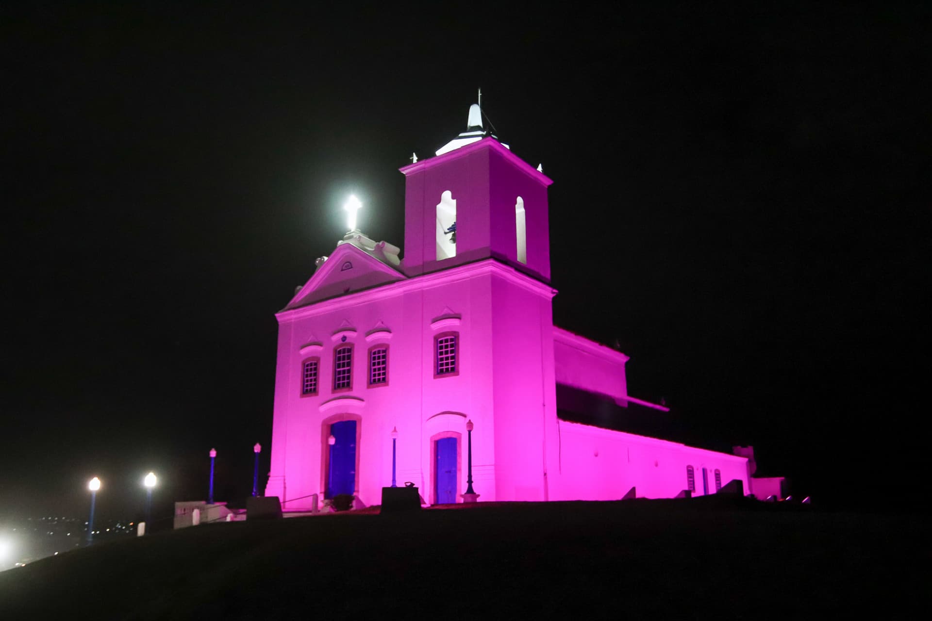 Outubro Rosa: Saquarema promove conscientização da saúde da mulher
