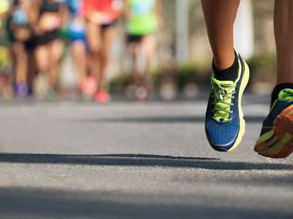 Correr 30 minutos ou dar 10 mil passos por dia? Veja o que é melhor para a saúde
