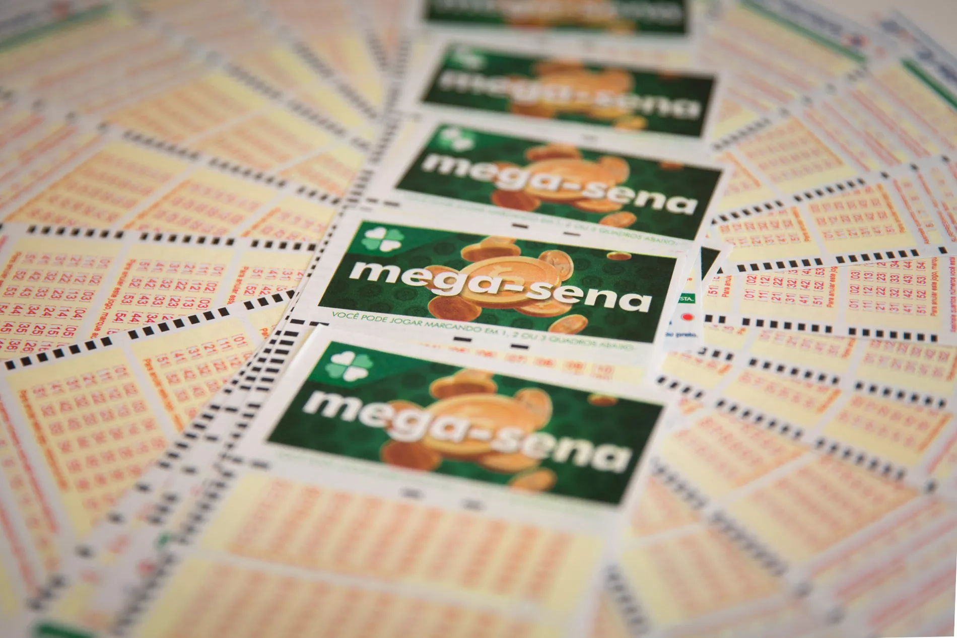 Bolão da Mega-Sena no Paraná ganha R$ 263 mil; veja outra aposta premiada