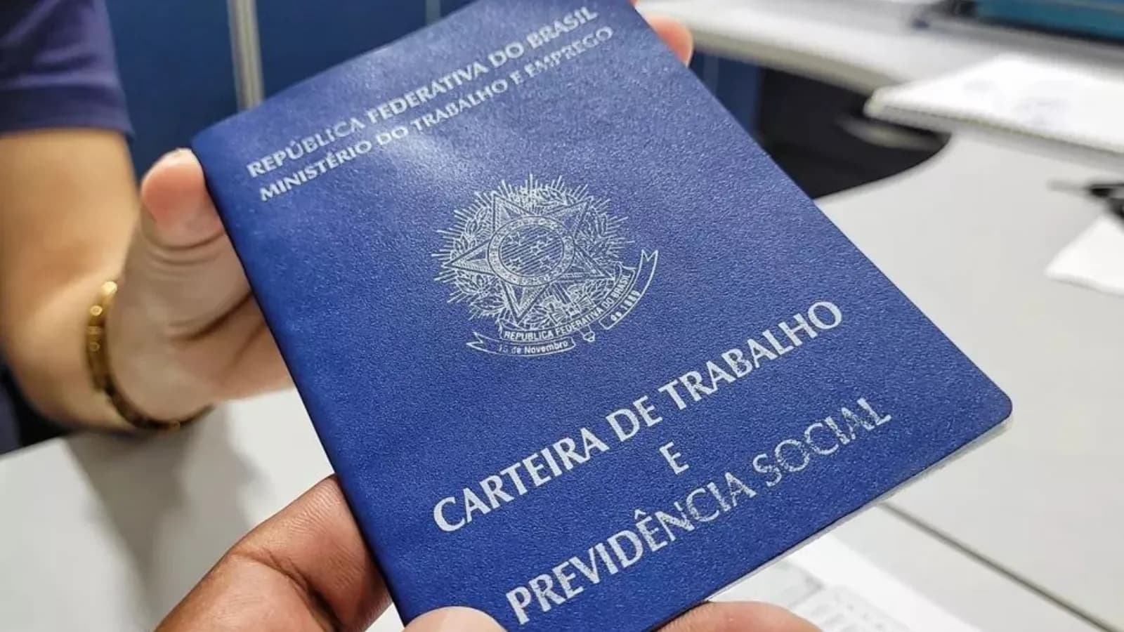 Auxiliar de limpeza, mecânico, padeiro e mais: confira mais de 600 vagas de emprego em Sergipe