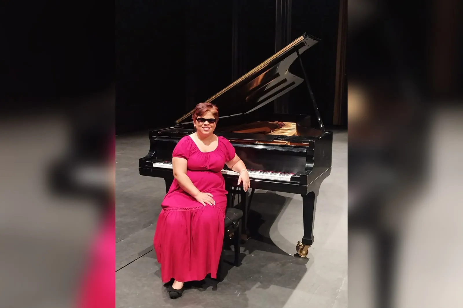Cantora com deficiência visual usa humor para falar sobre reconhecimento facial e viraliza: ‘Protesto e desabafo’