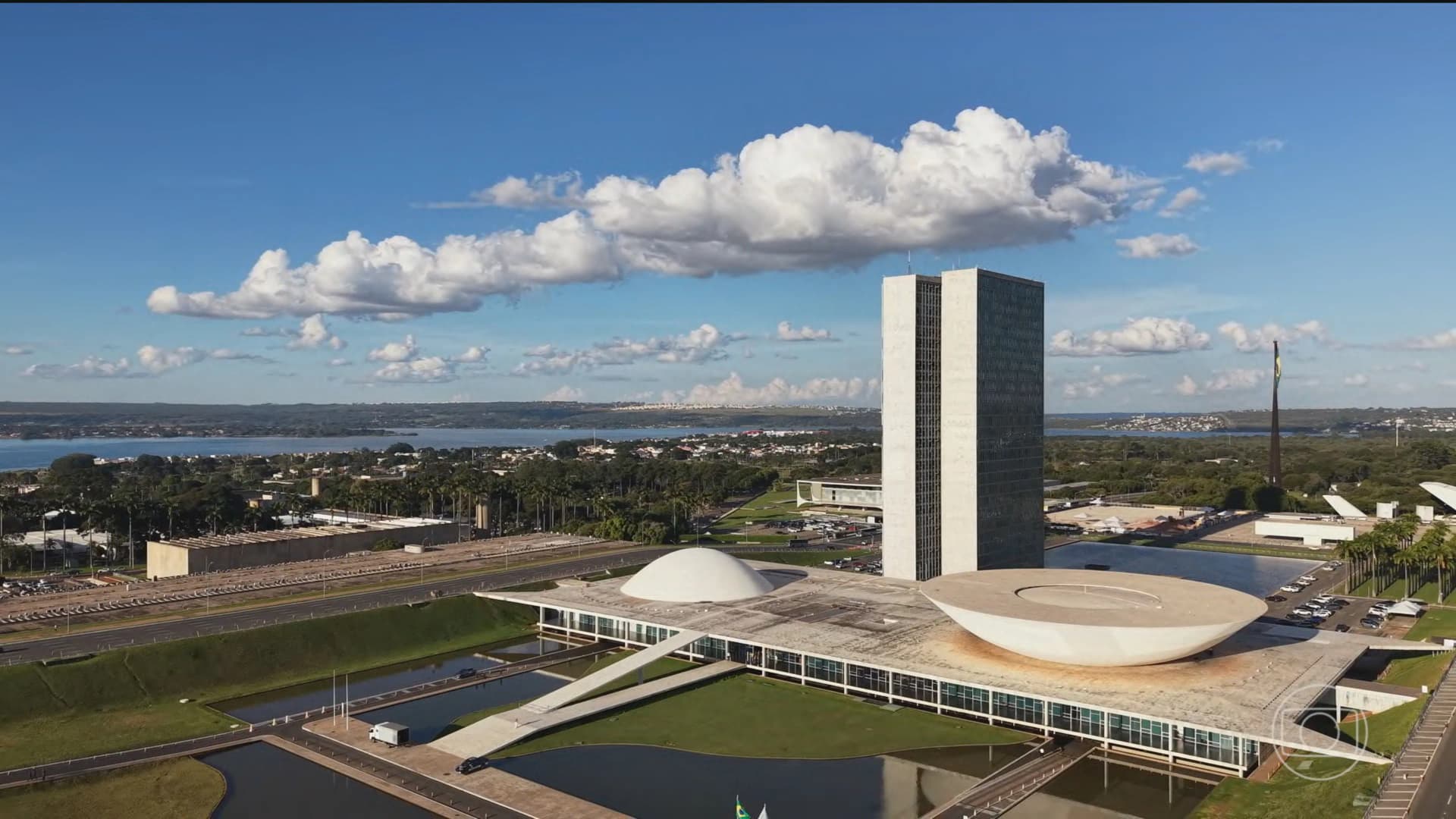 PL Rafael: entenda como funciona o projeto que quer proibir influenciadores de receber por perdas em bets