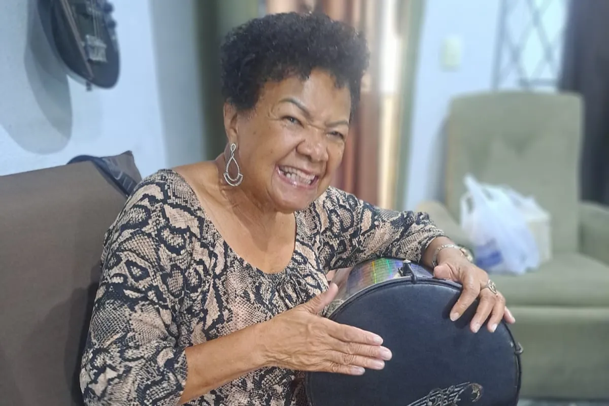 Aos 87 anos, eleitora mantém compromisso de votar há mais de 60: ‘Meu voto é para o futuro’