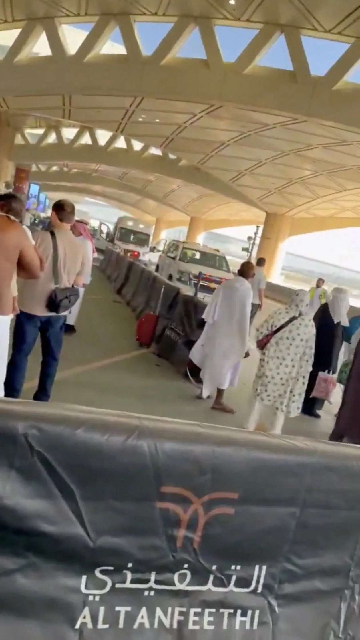 Houthis emitem alerta de risco para novos ataques a aeroportos da Arábia Saudita