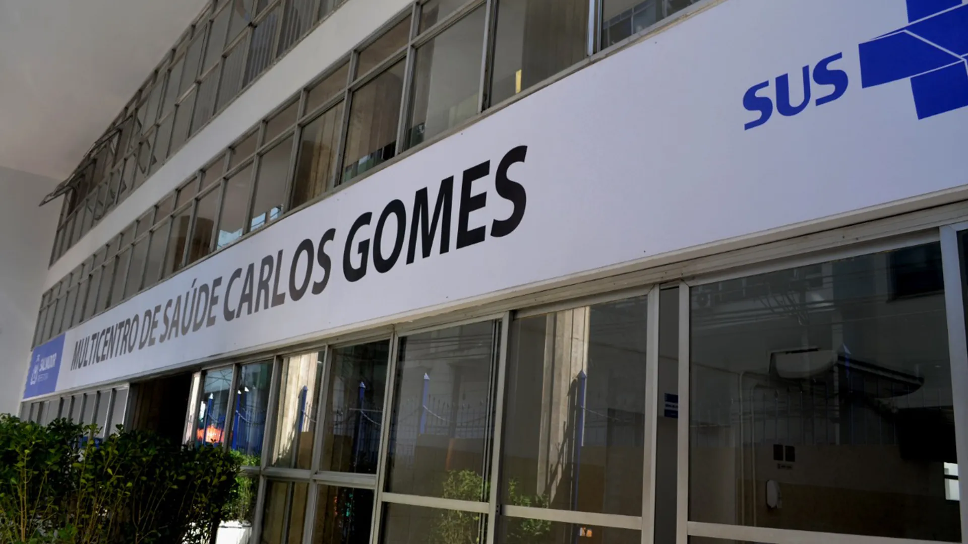 Outubro Rosa: Multicentro de Salvador promove Dia D com exames, consultas e show de Danniel Vieira