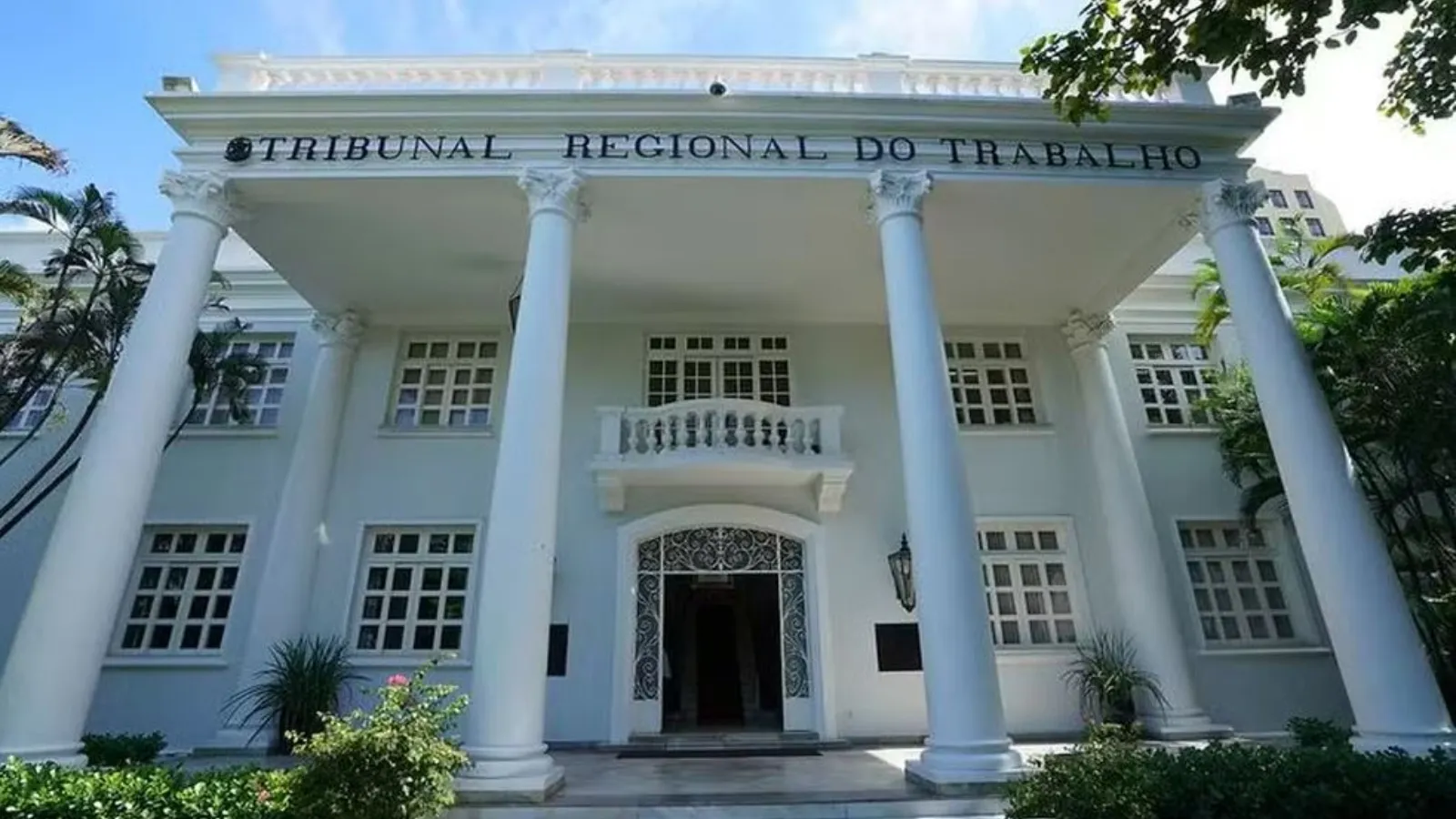 Empresa é condenada a pagar R$ 17,7 mil após cancelar contratação de trabalhador no Ceará