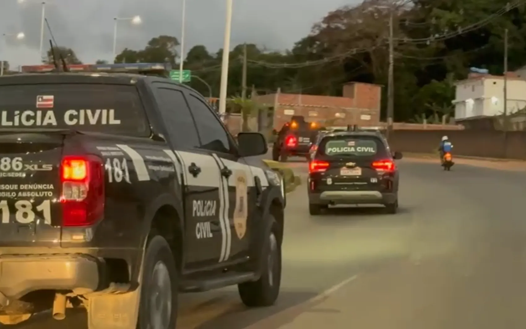 Dez investigados por extorsões mediante sequestro e homicídios são procurados pela polícia na BA e SP
