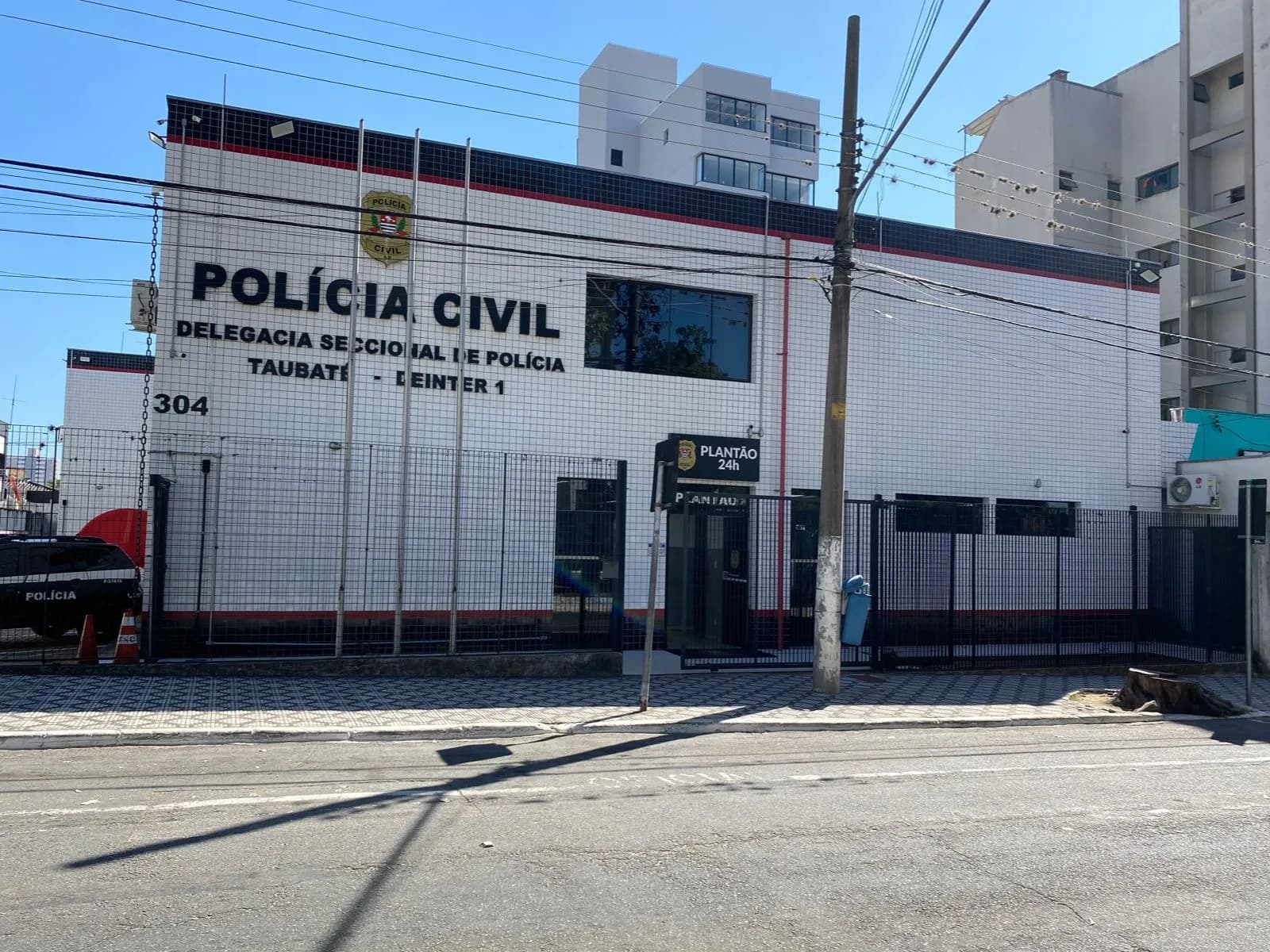 Criança morre após colisão entre bicicleta motorizada e ônibus em Taubaté, SP