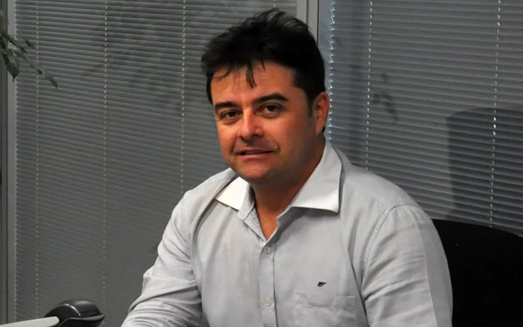 Ex-prefeito de cidade em MG terá que devolver R$ 105 mil por despesas com viagens oficiais