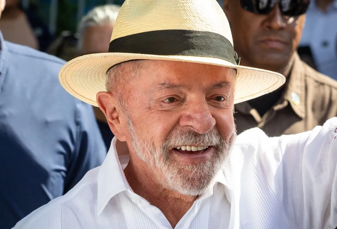 Lula revê estratégia para recuperar eleitores