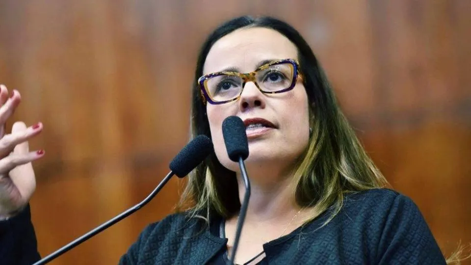 Qual é o número de Juliana Brizola, candidata a governador do Rio Grande do Sul em 2026?