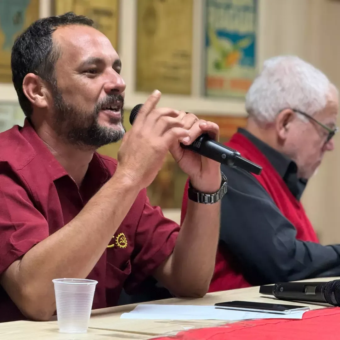 Qual é o número de Adriano Funileiro, candidato a governador do Paraná em 2026?