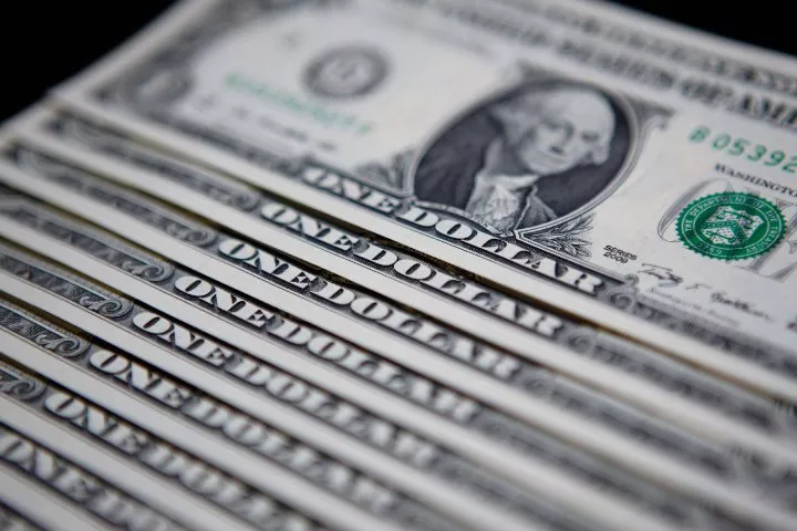 Dólar casado piora e operadores de câmbio veem espaço para nova atuação do BC