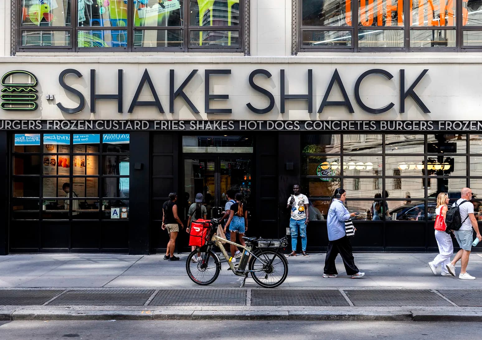 Shake Shack chega ao país com setor em consolidação