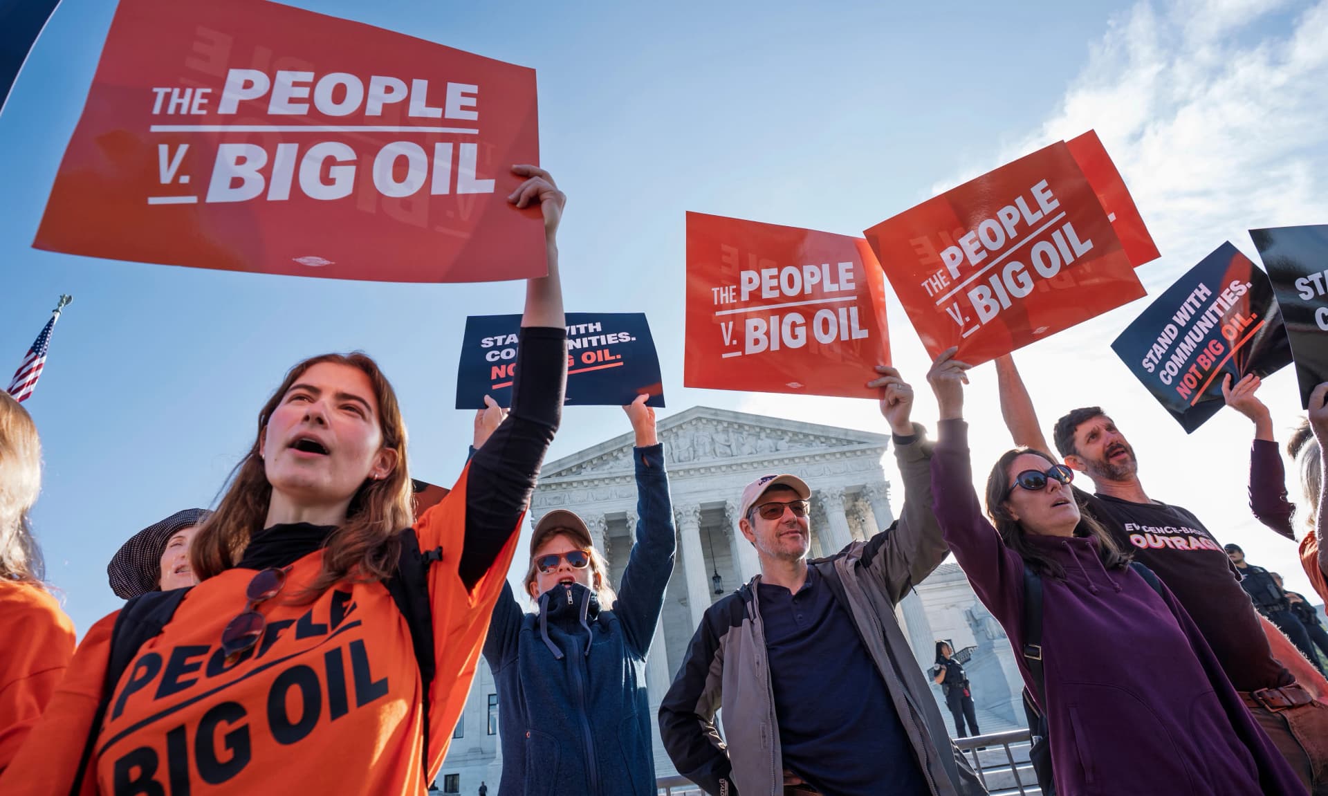 Suprema Corte dos EUA julga ações climáticas contra petrolíferas