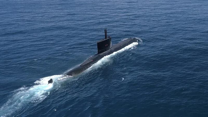 Japão avalia comprar submarinos de propulsão nuclear em futura estratégia de defesa