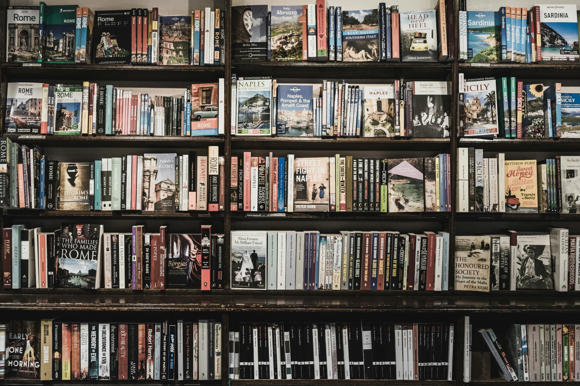 Compras em massa de livros pela Anthropic no Japão geram reação negativa de editoras