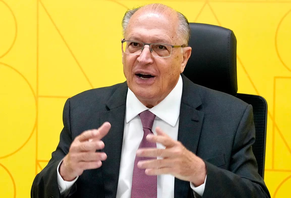Alckmin vai em busca de voto do eleitor de centro