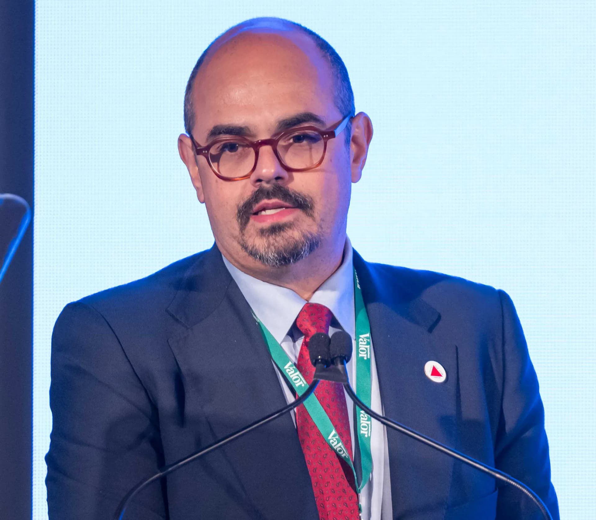 Qual é o número de Mateus Simões, candidato a governador de Minas Gerais em 2026?