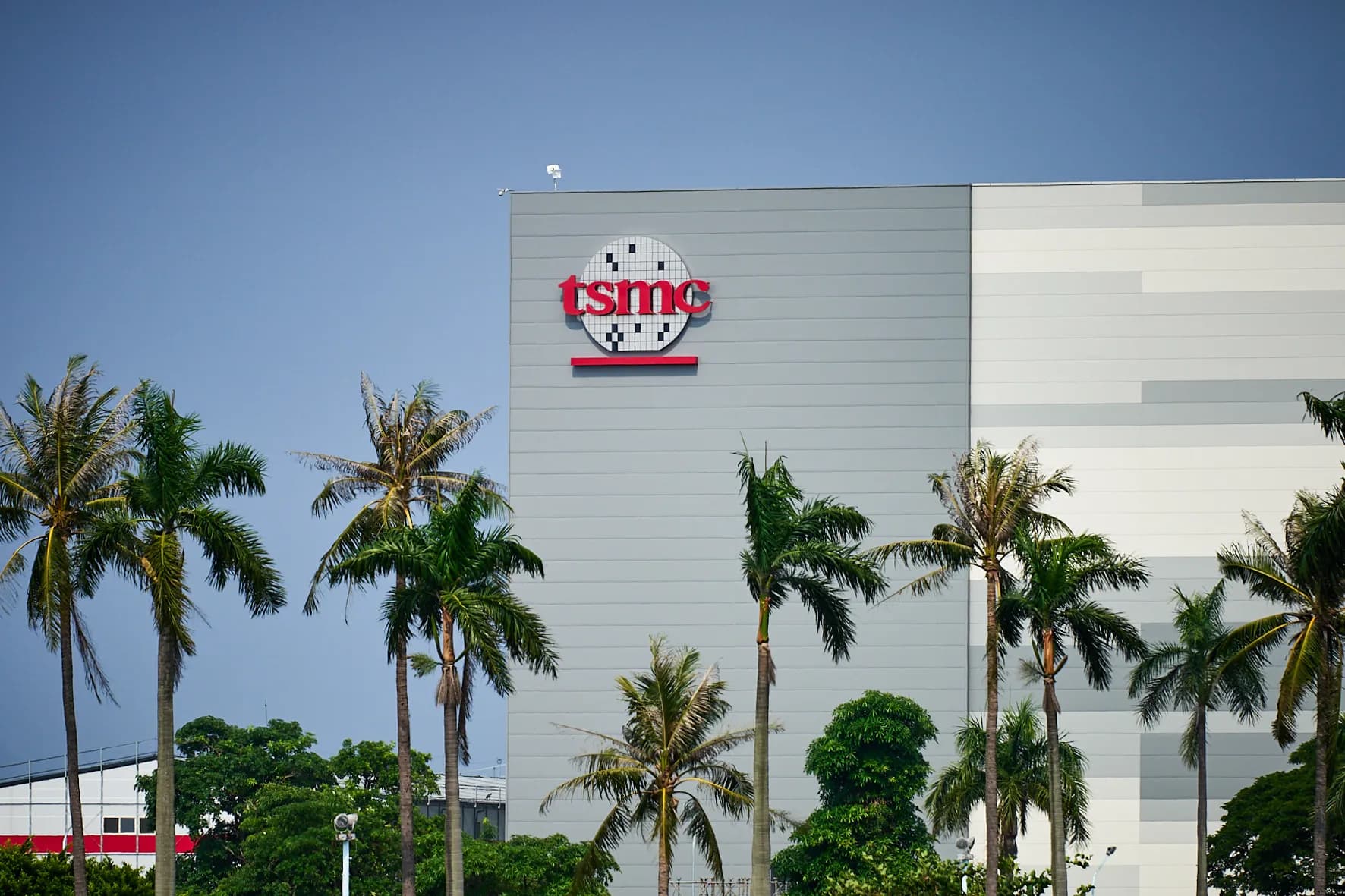 Empresas de tecnologia de Taiwan ampliam investimentos em IA nos EUA e no Sudeste Asiático