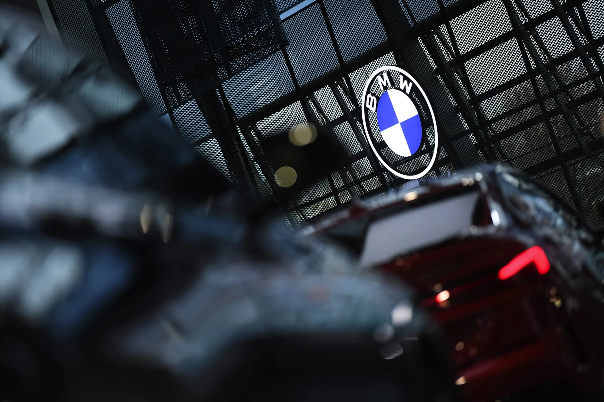 Entregas da BMW caem no 3º trimestre por continuidade de fraqueza na China