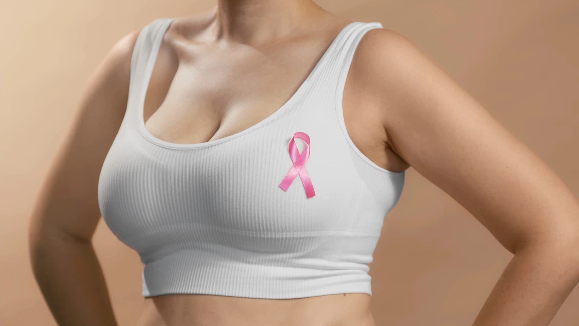 Outubro Rosa: aprenda a reconhecer 4 sintomas de câncer de mama