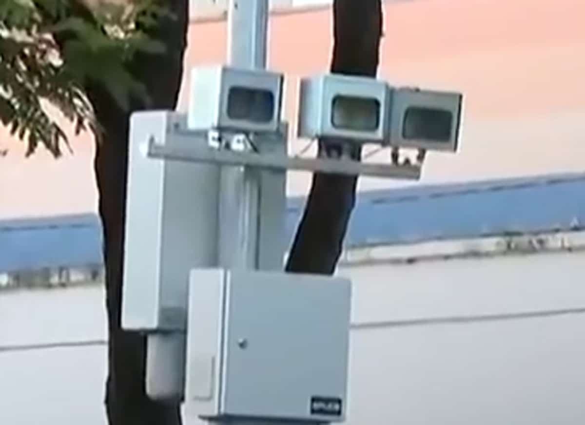 Radares de Ribeirão Preto não vão multar avanço de sinal entre 23h e 5h; entenda