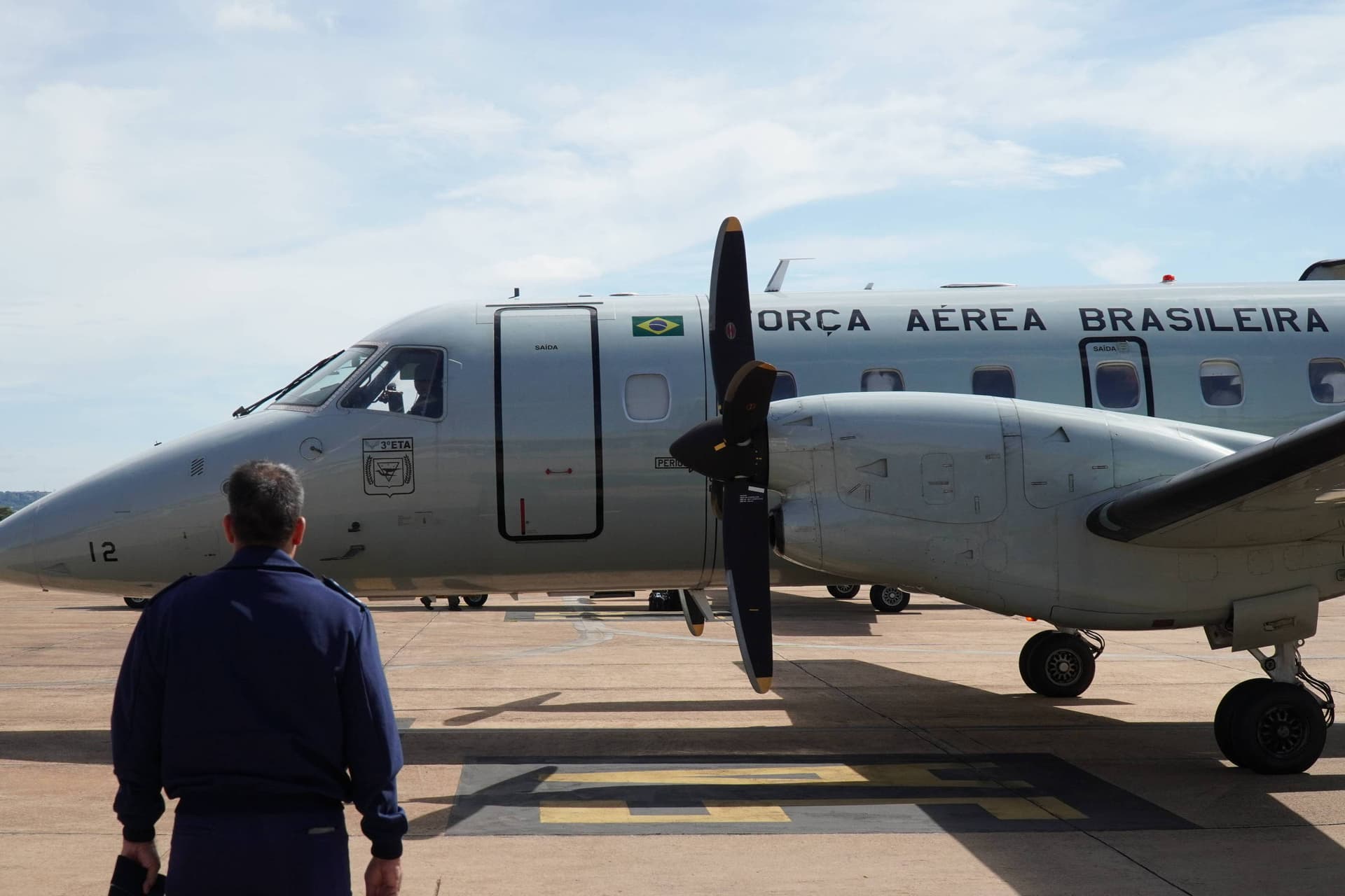 Após reportagem, FAB nega sigilo sob lista de passageiros de Vorcaro
